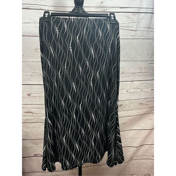St. Tropez West black and white stretchy below knee skirt - 2644 - Picture 1 of 3